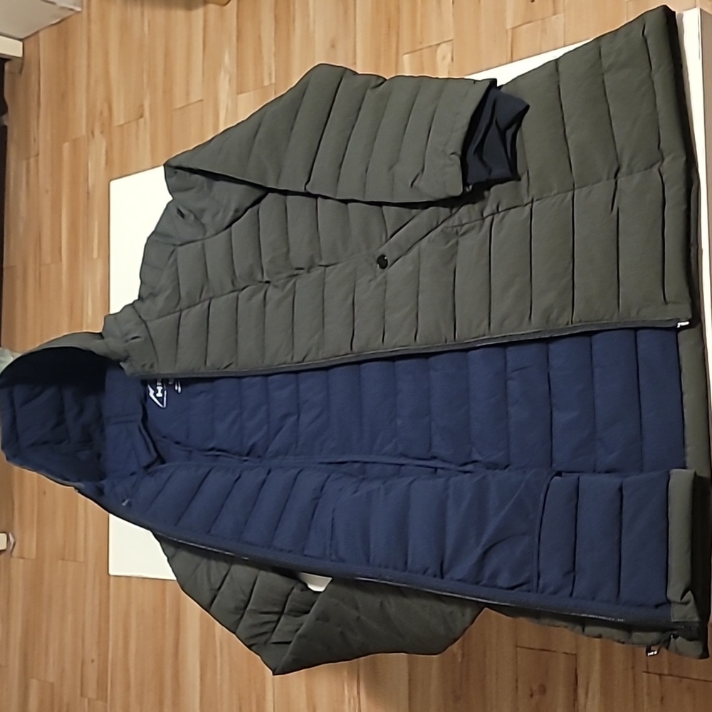 Gorgeous Women's Hooded Lightweight Puffer Jacket